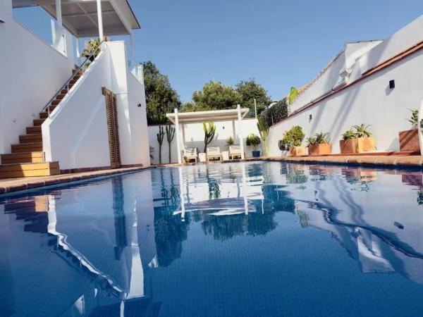 Chalet wolnostojący na sprzedaż w  Calle Pavo Real, Marbella photo 3