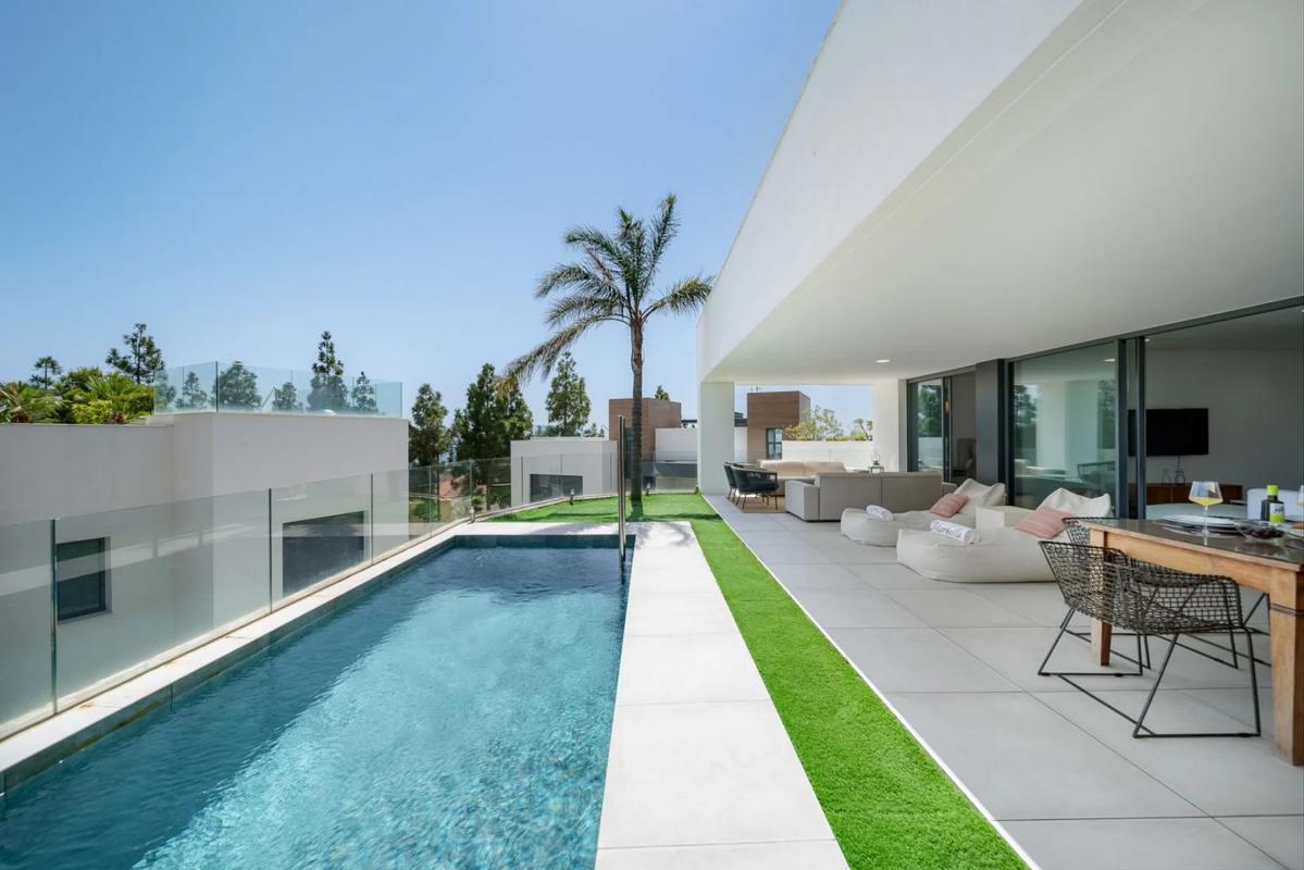 Продажа дуплекса на Barrio Cabopino-Artola, Марбелла photo 3