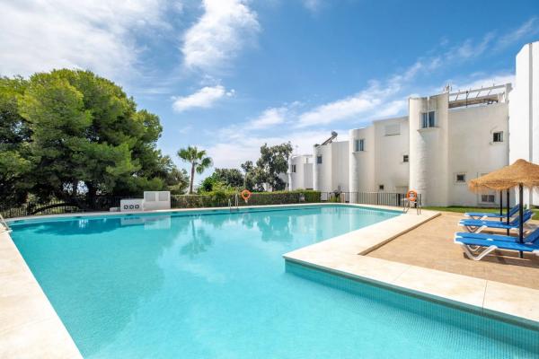 Dom szeregowy na sprzedaż w Avenida la Reserva de Marbella , Marbella photo 1