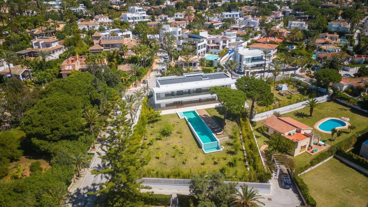 Продажа отдельного шале в Barrio Santa María, Марбелла photo 2