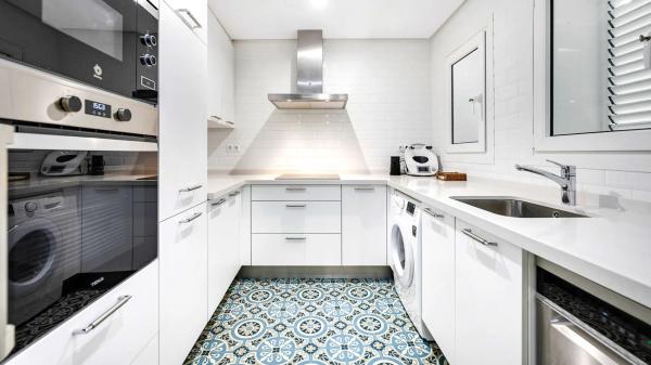 Apartment for sale in AV ATOLON DE CORAL-COTO DOLO, Marbella thumbnail 1