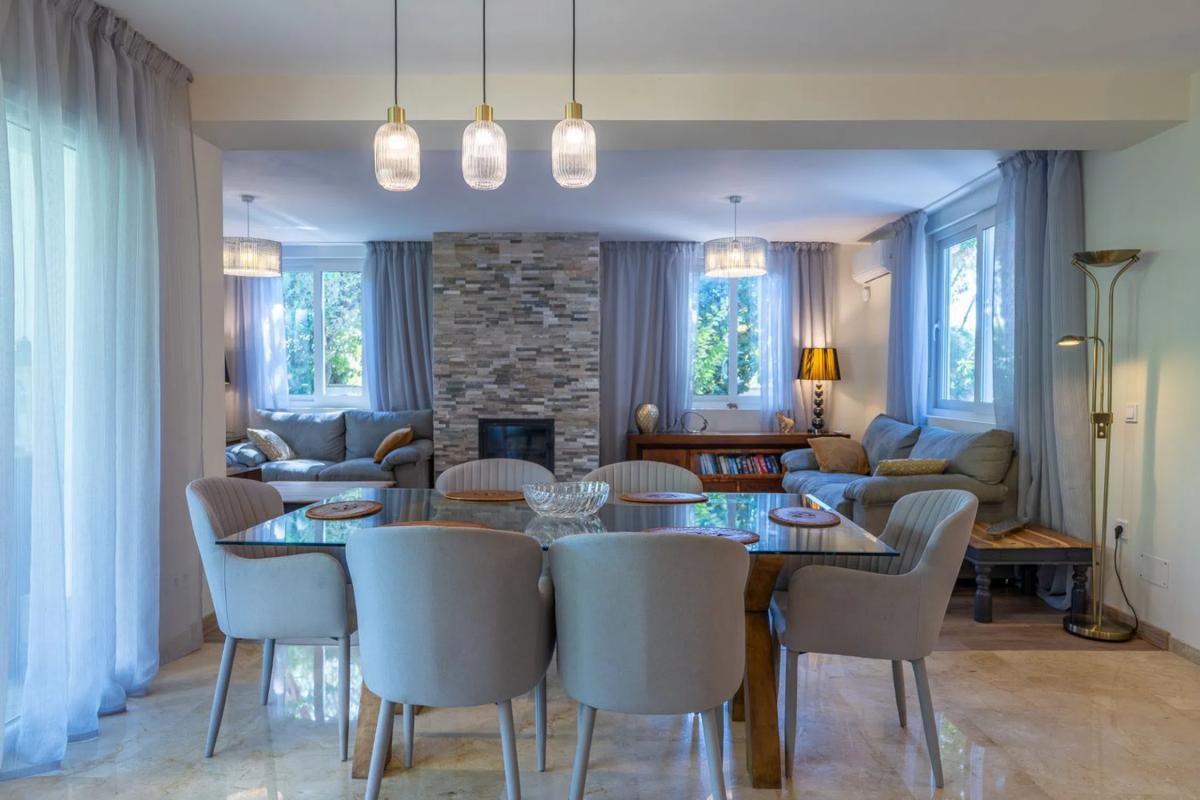 Venta de chalet independiente en Urbanización Pinos Verdes, Marbella
photo 4