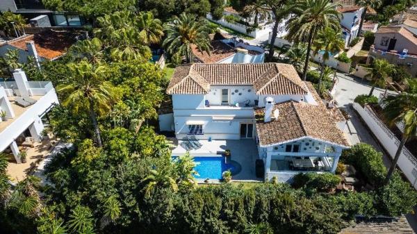 Chalet wolnostojący na sprzedaż w  Barrio Marbesa, Marbella photo 2