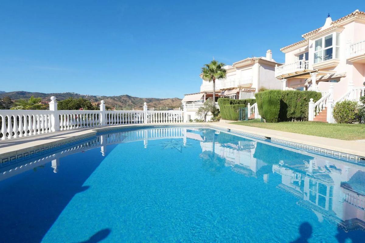 Venta de duplex en Artola Homes s/n, Marbella photo 3