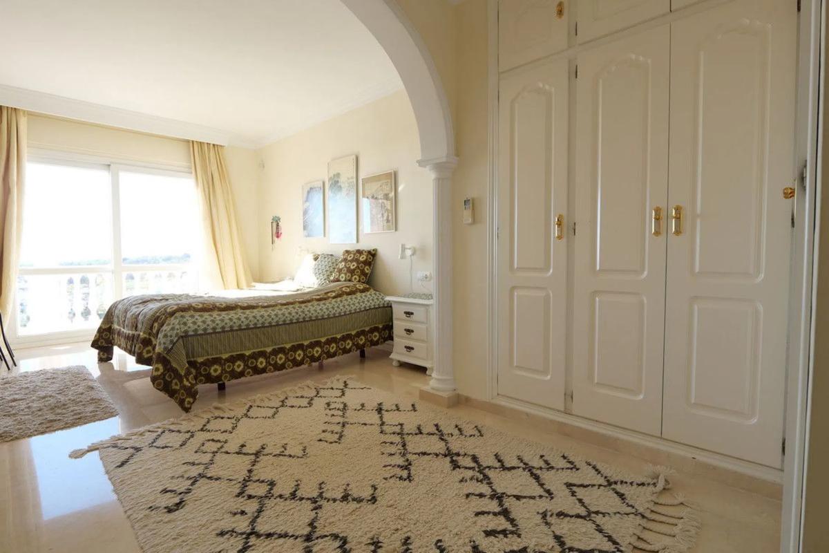 Venta de duplex en Artola Homes s/n, Marbella photo 5