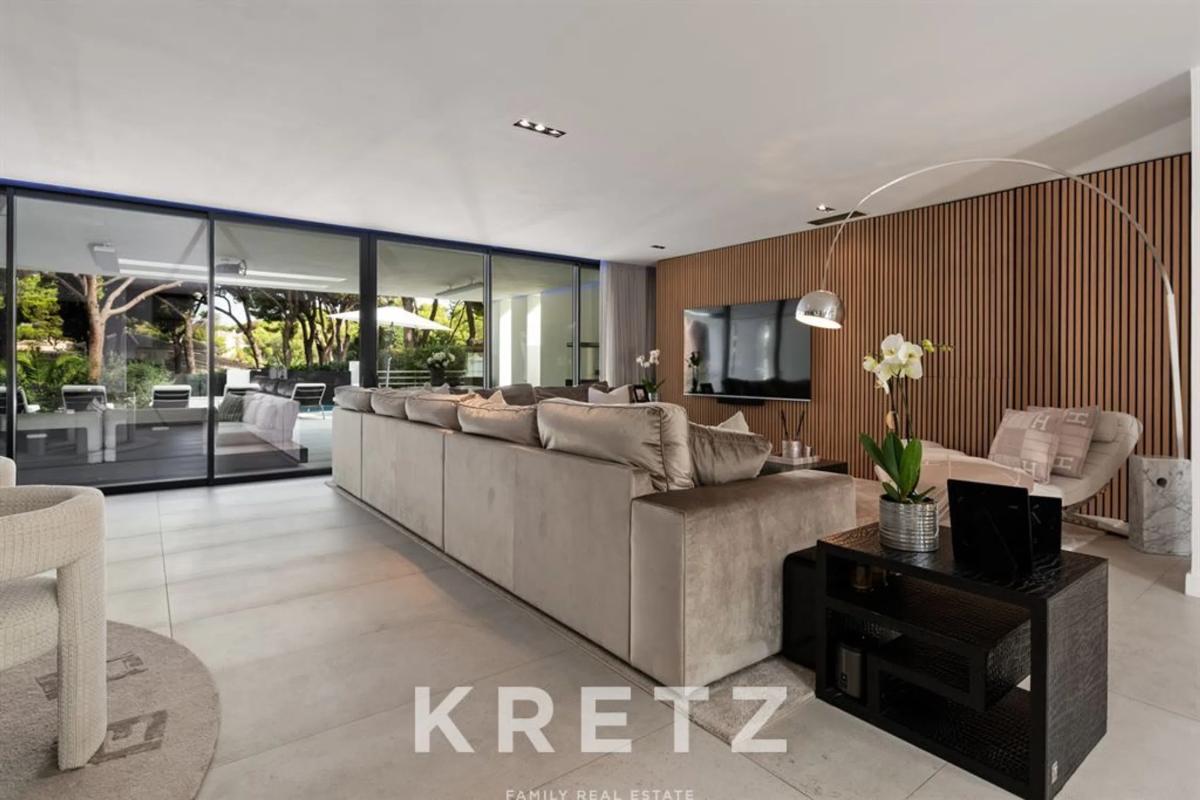 Sale of independent chalet in Avenida Dos, Marbella
 photo 4