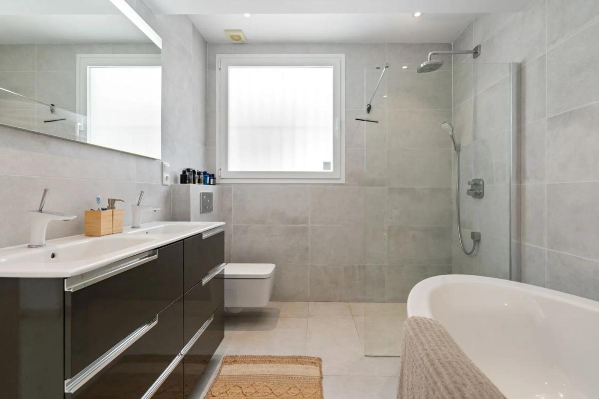 Sprzedaż niezależnego domku jednorodzinnego w  Avenida Cartagena, 224, Marbella photo 5