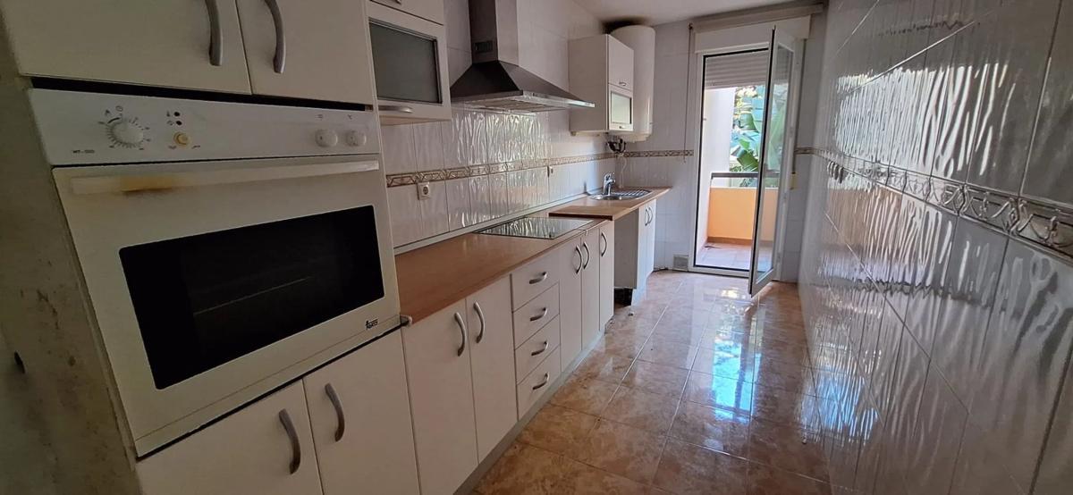 Venta de piso en Calle Oceano, 1, Marbella
photo 1