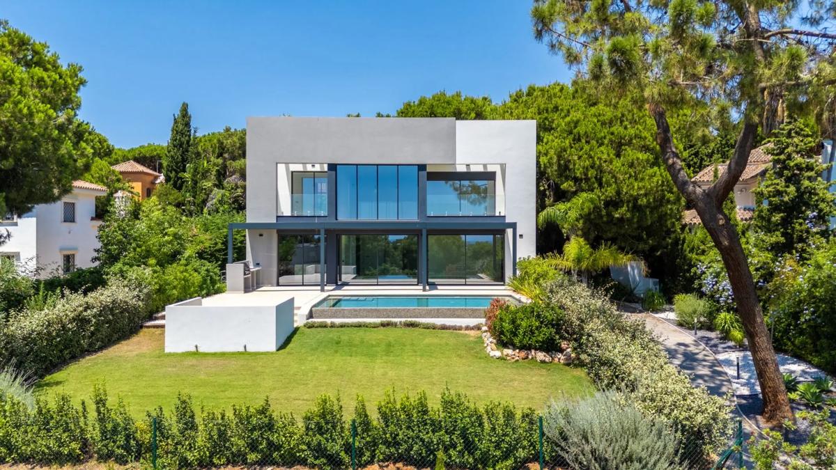 Sprzedaż niezależnego domku jednorodzinnego w Barrio Hacienda Las Chapas, Marbella photo 4