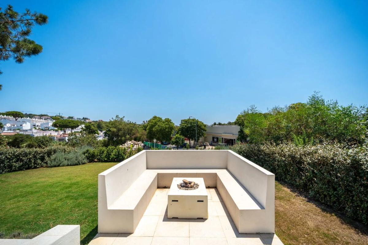 Sprzedaż niezależnego domku jednorodzinnego w Barrio Hacienda Las Chapas, Marbella photo 5