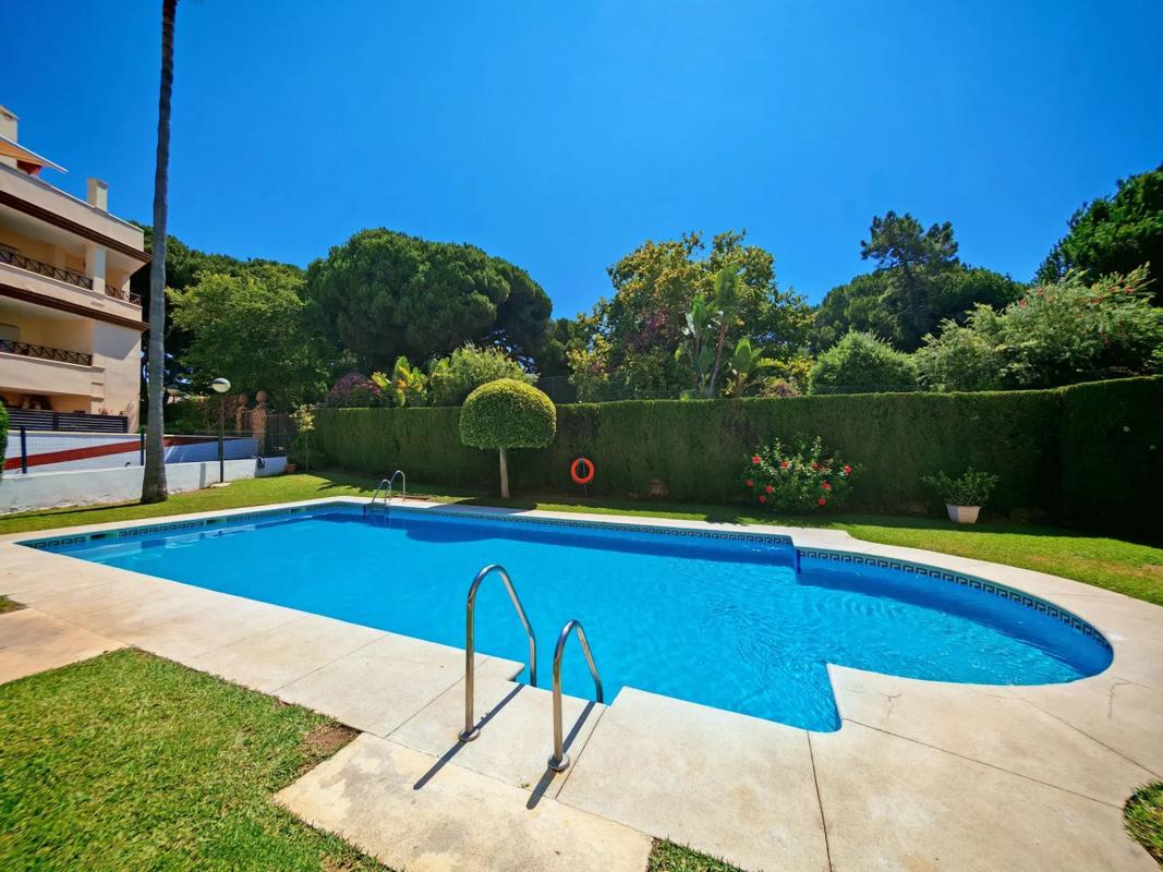Venta de piso en Barrio Romana Playa, Marbella
photo 1
