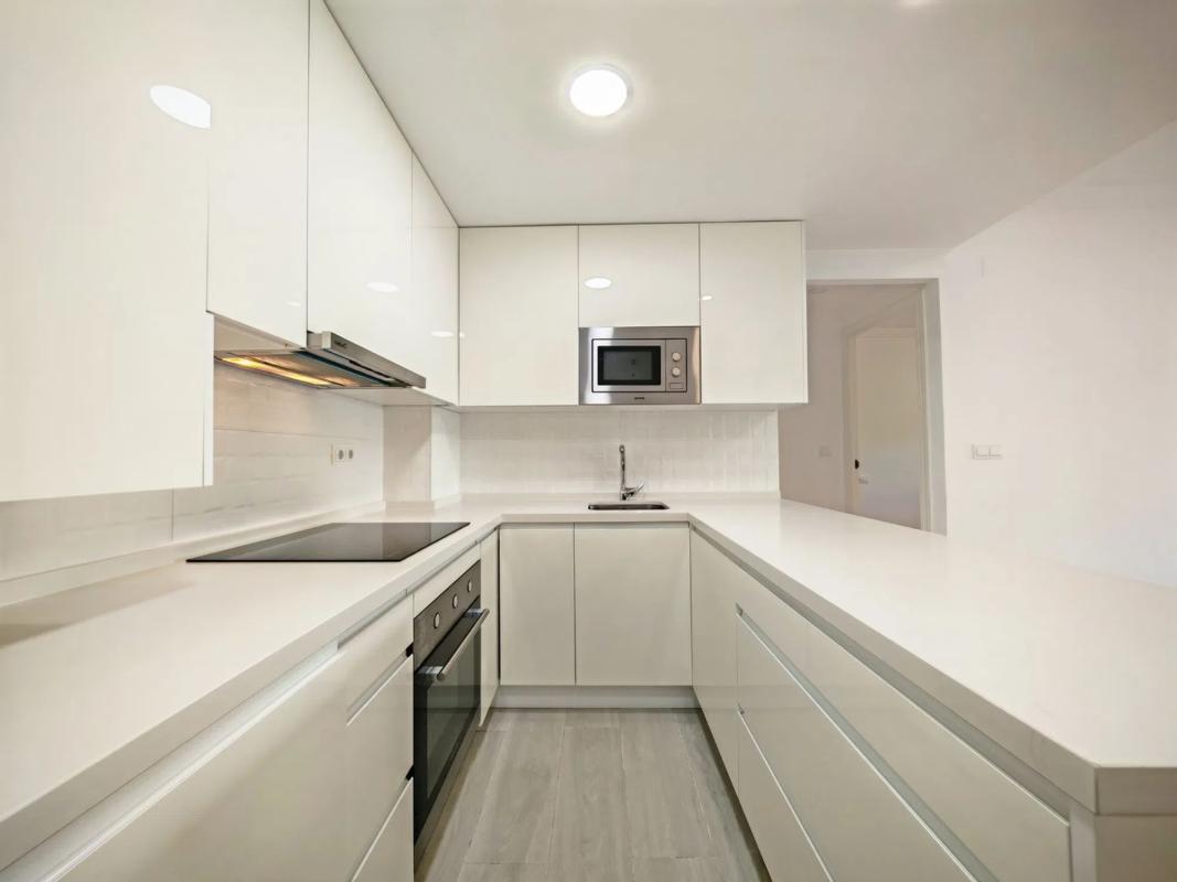 Venta de piso en Barrio Romana Playa, Marbella
photo 2