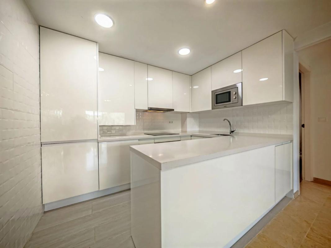 Venta de piso en Barrio Romana Playa, Marbella
photo 3