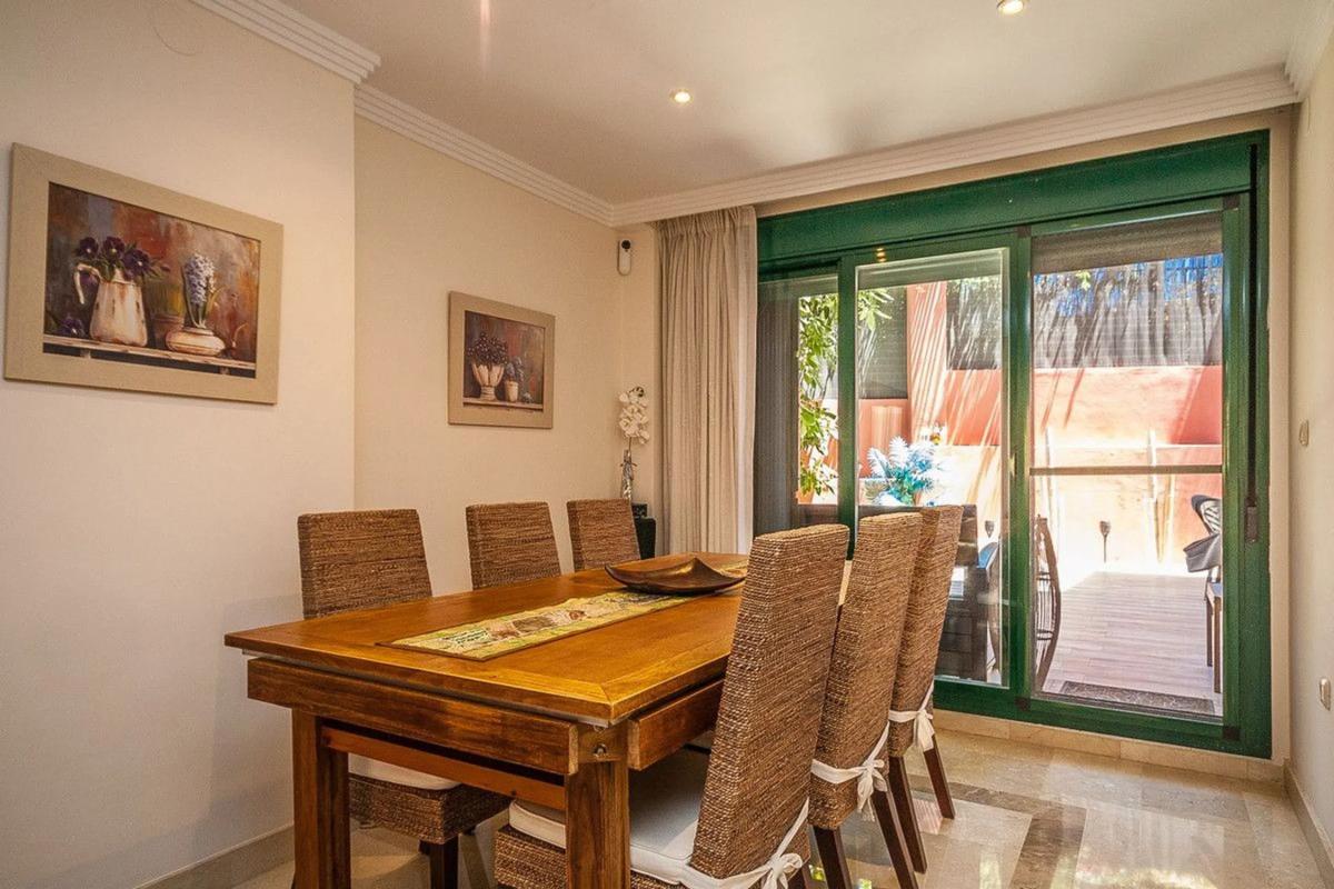 Sprzedaż mieszkania w Calle de las Golondrinas, Marbella
 photo 2