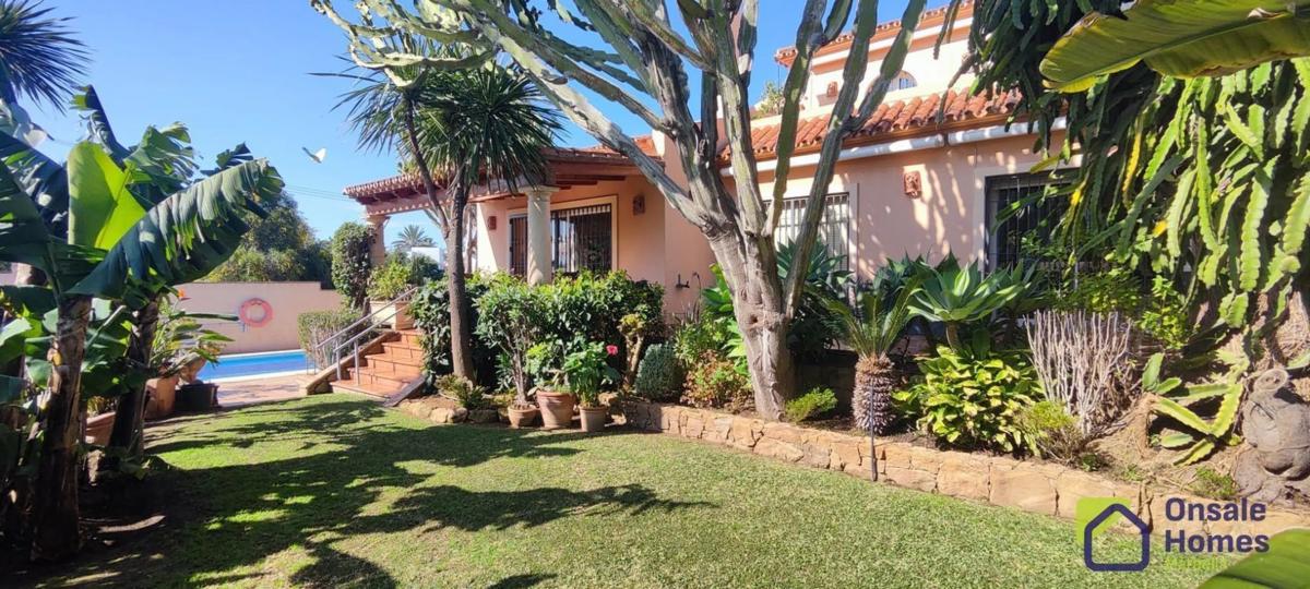 Sale of independent chalet in Urbanización Marbesa s/n, Marbella
photo 5