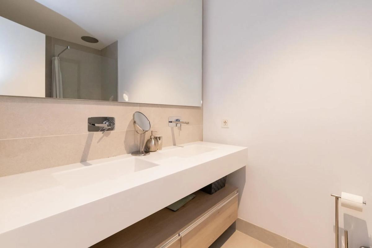 Venta de piso en Calle La Romana, 9, Marbella
 photo 2