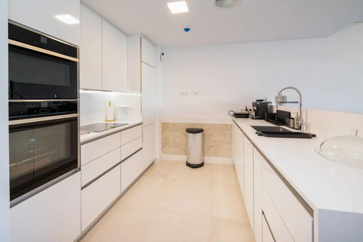 Venta de piso en Calle La Romana, 9, Marbella
 photo 5