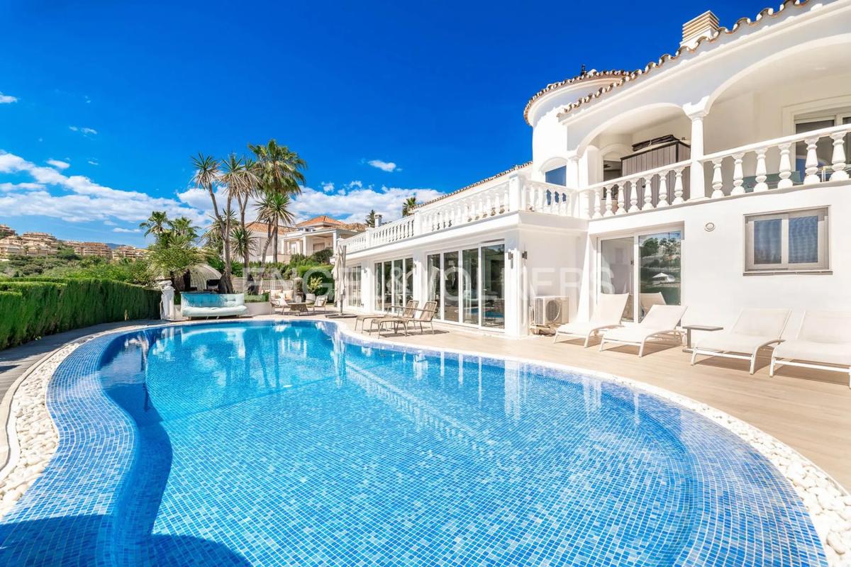 Venta de chalet independiente en Paseo de Noruega, Marbella
photo 2