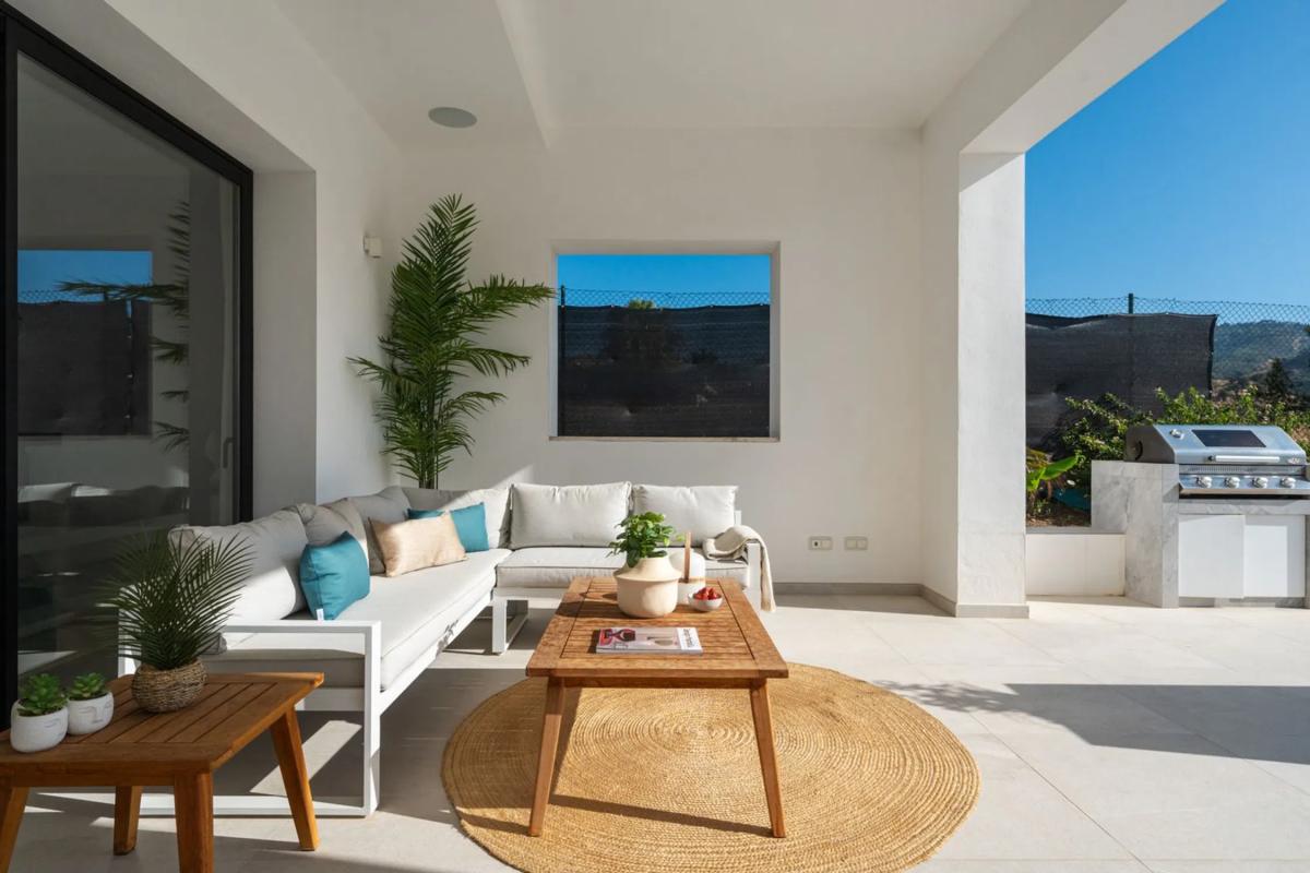 Sprzedaż niezależnego domku jednorodzinnego w Calle Lila, 3, Marbella photo 2