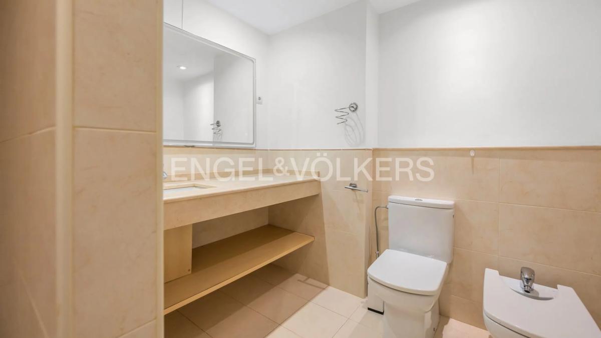 Sale of apartment in Avenida del Naviero, Marbella
photo 3