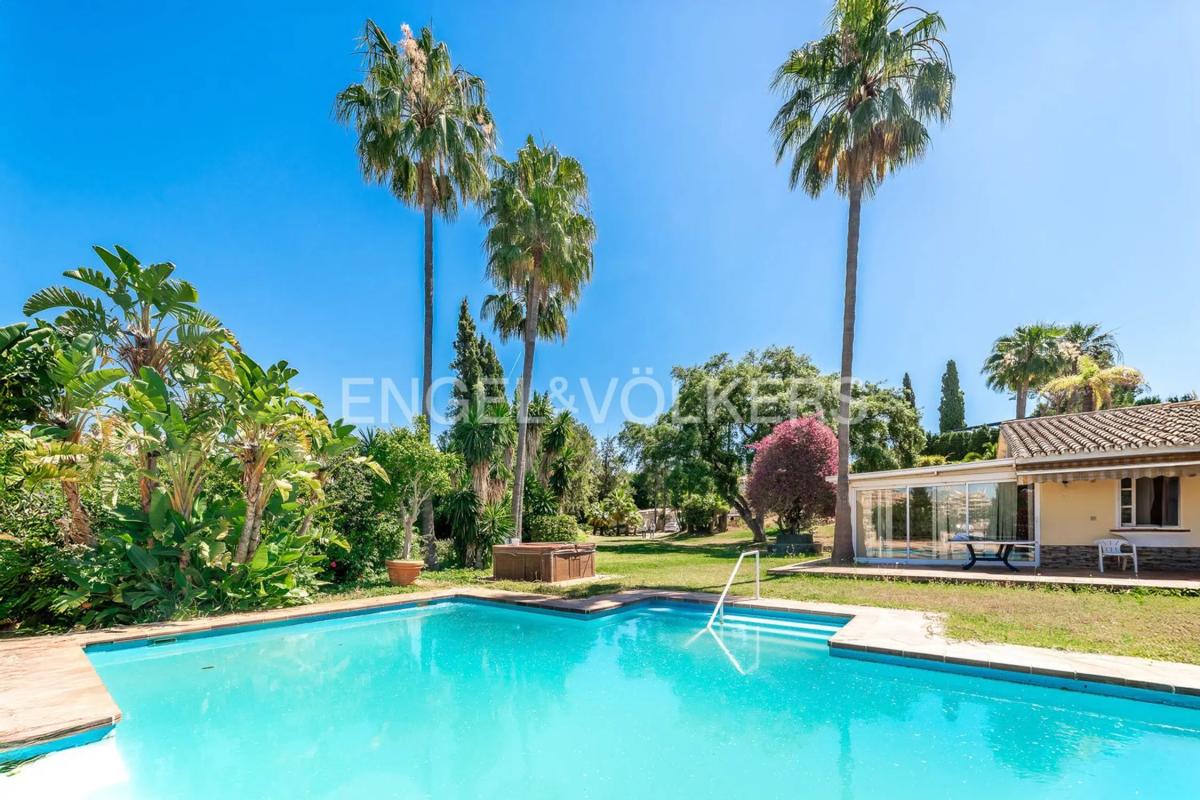 Venta de chalet independiente en Paseo de Suiza, Marbella
photo 4