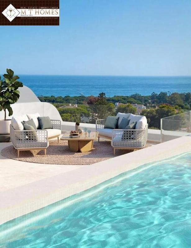 Sprzedaż duplexu w Barrio Cabopino-Artola, Marbella photo 1