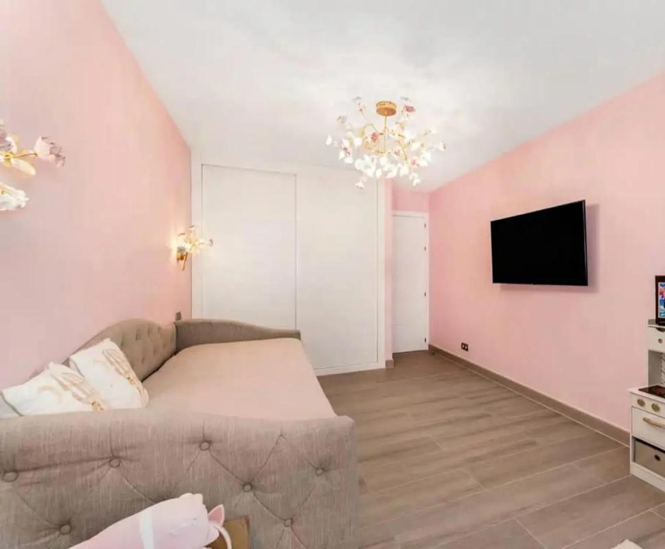 Venta de chalet adosado en Avenida 3, 22 , Marbella photo 4