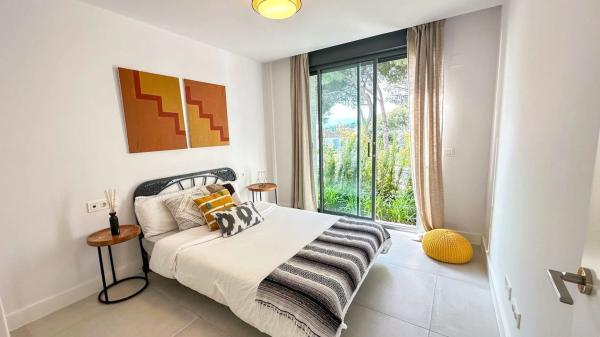 Duplex en venta en Avenida de los Acebos, Marbella photo 1