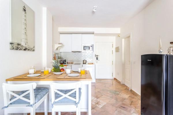 Квартира на продажу в Avenida Jardines de las Golondrinas, 6, Марбелла photo 1
