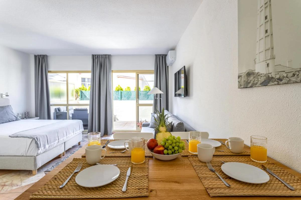 Venta de estudio en Avenida Jardines de las Golondrinas, 6, Marbella photo 5