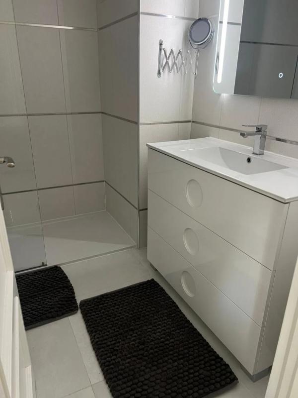 Продажа квартиры на Avenida Zurita, Марбелла
photo 2