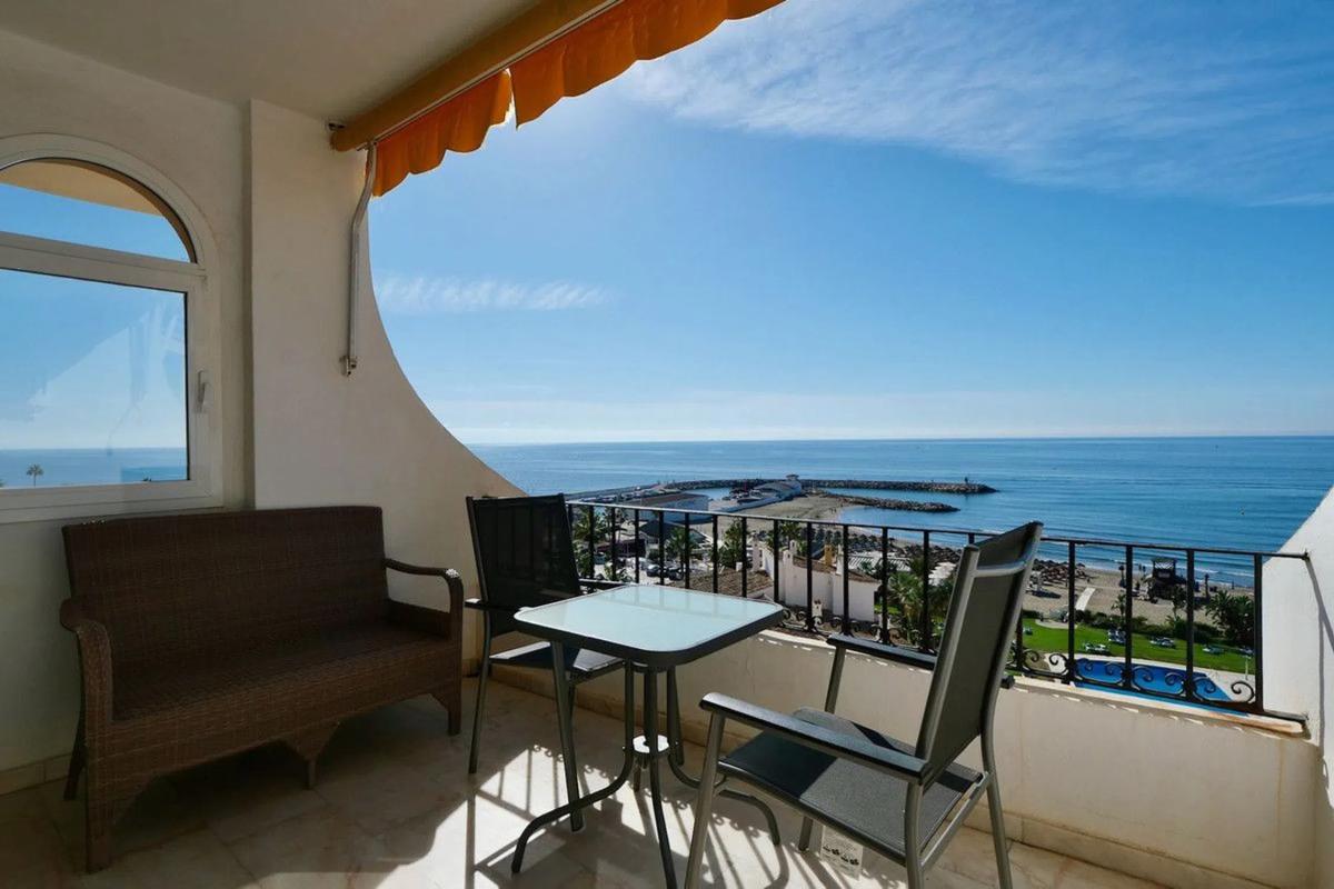 Продажа квартиры на Puerto de Cabopino, Марбелла
photo 1