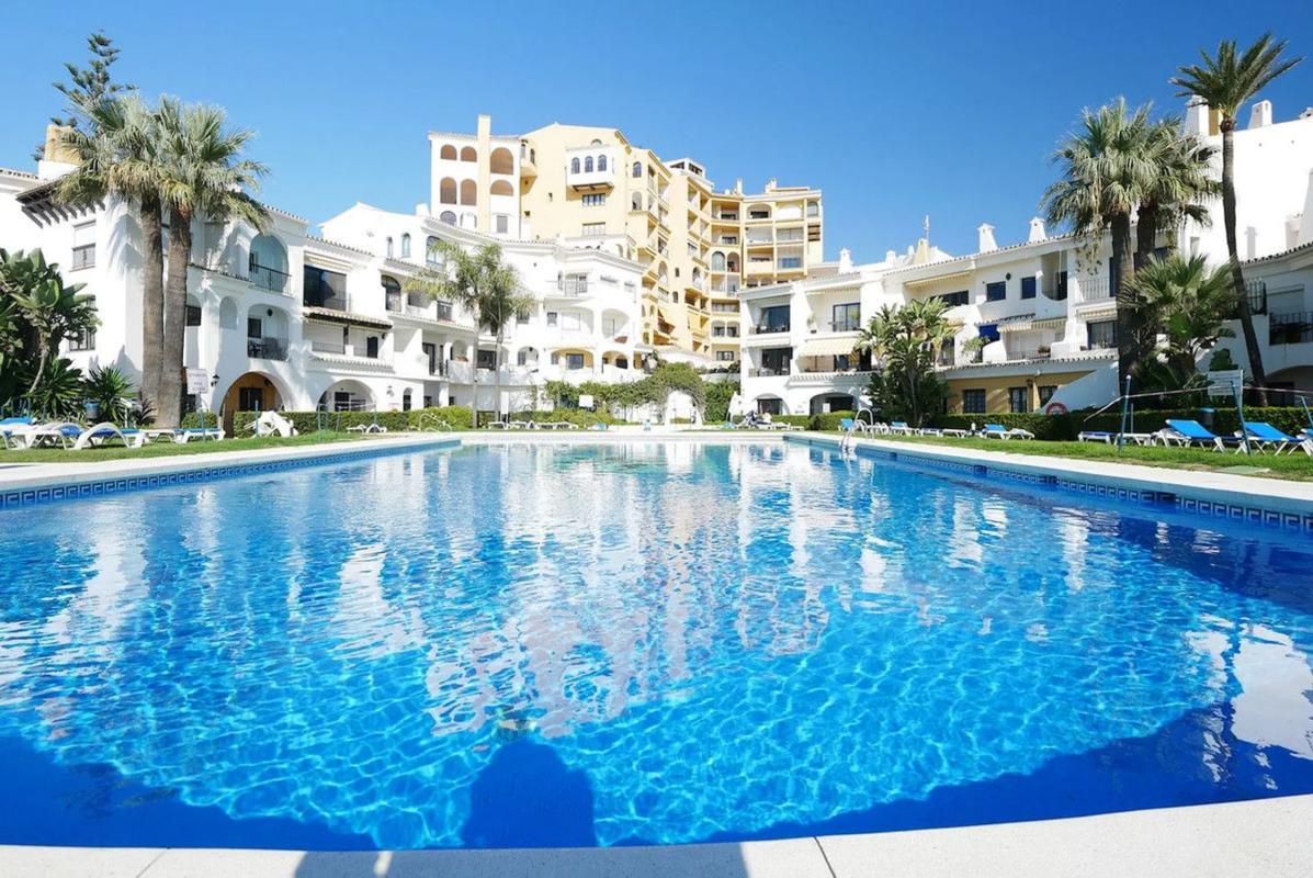 Продажа квартиры на Puerto de Cabopino, Марбелла
photo 2