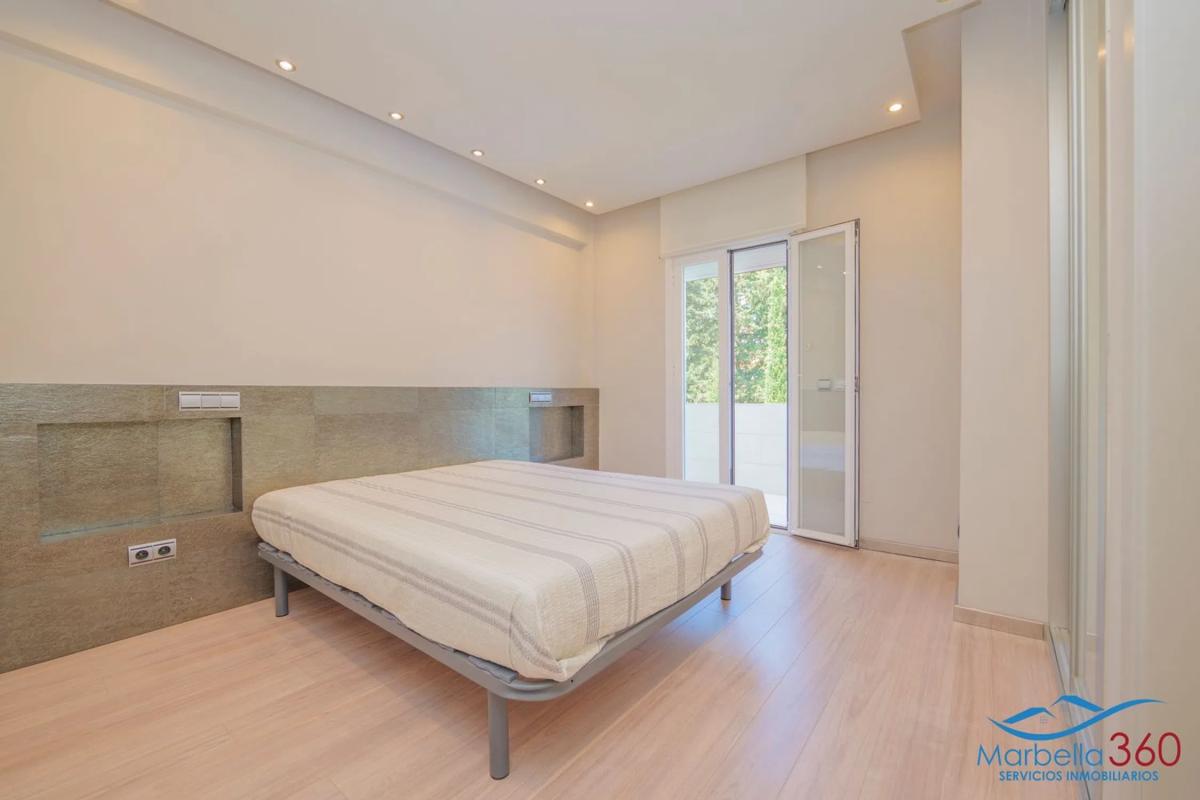 Venta de chalet adosado en  Calle Higueral de Artola s/n , Marbella photo 5