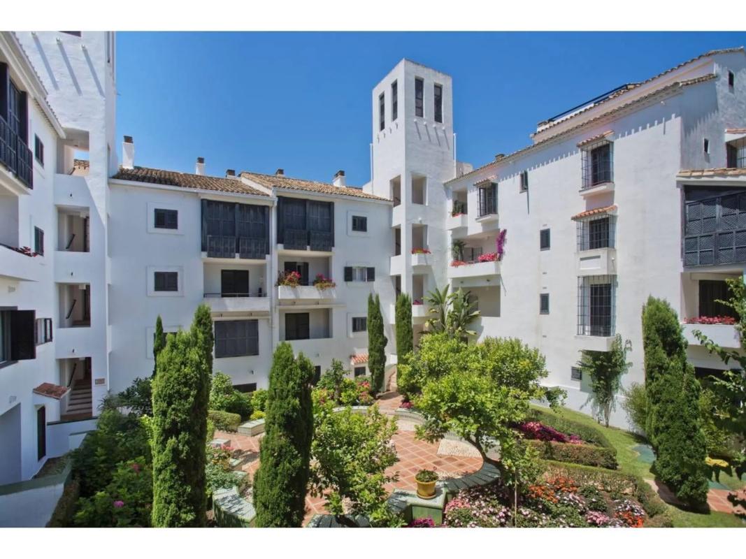 Sprzedaż mieszkania w Avenida del Naviero, Marbella
 photo 2
