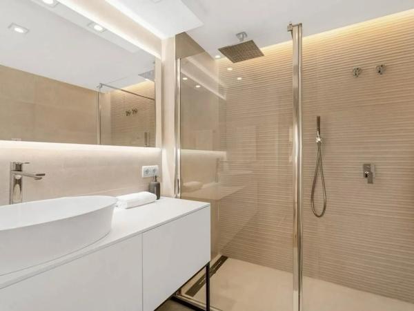 Квартира на продажу на Barrio Romana Playa, Марбелла photo 1