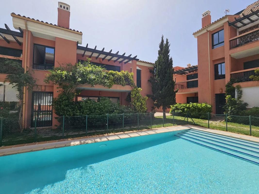 Sale of apartment in Calle de las Golondrinas, Marbella
 photo 4