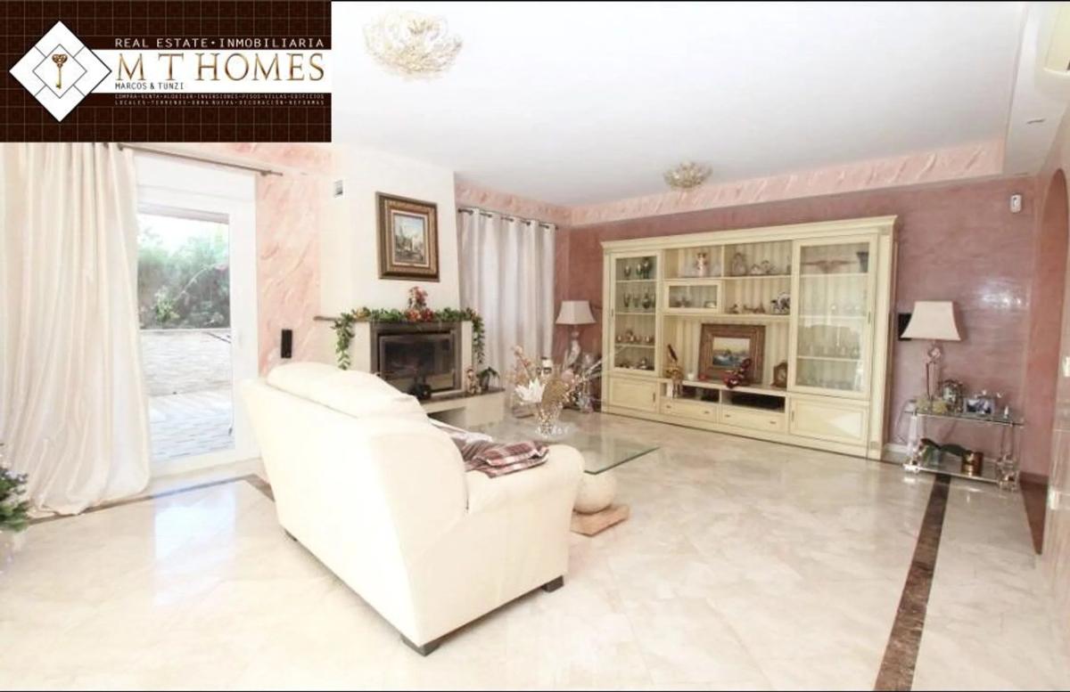 Sprzedaż niezależnego domku jednorodzinnego w  Barrio Cabopino-Artola, Marbella photo 3