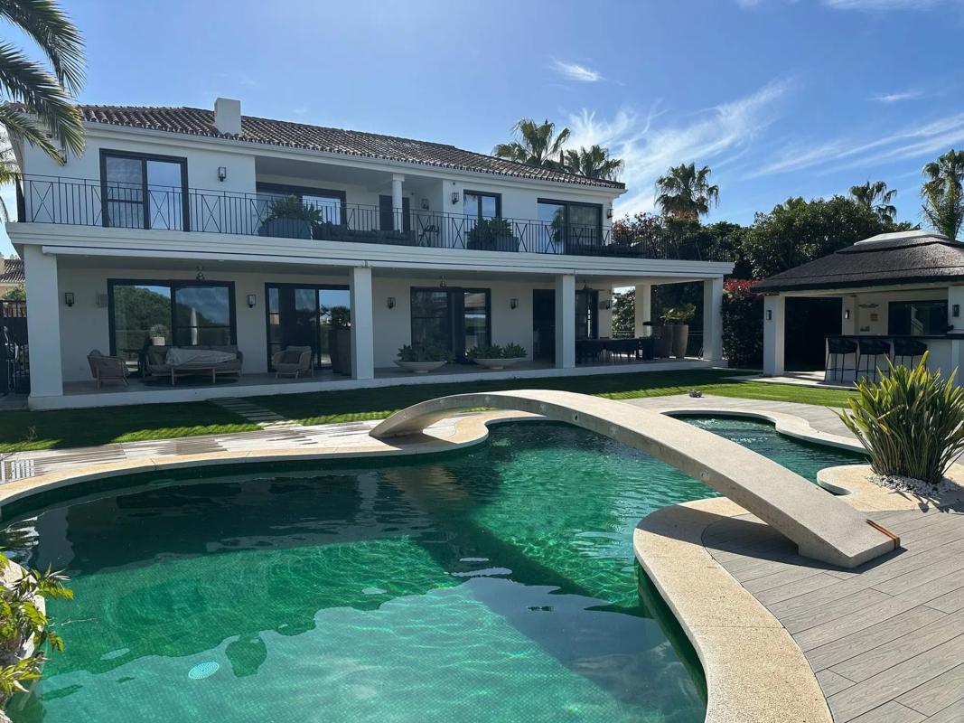 Sprzedaż niezależnego domku jednorodzinnego w Barrio Santa María, Marbella photo 2