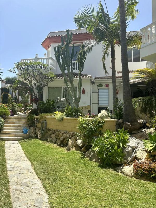 Venta de chalet independiente en Avenida 1 s/n, Marbella
 photo 2