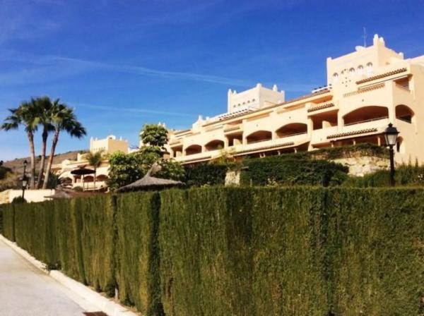Mieszkanie na sprzedaż w  Calle Hiedra, Marbella photo 2
