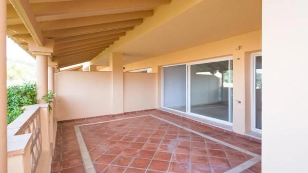 Piso en venta en Calle Hiedra, 1, Marbella
thumbnail 2