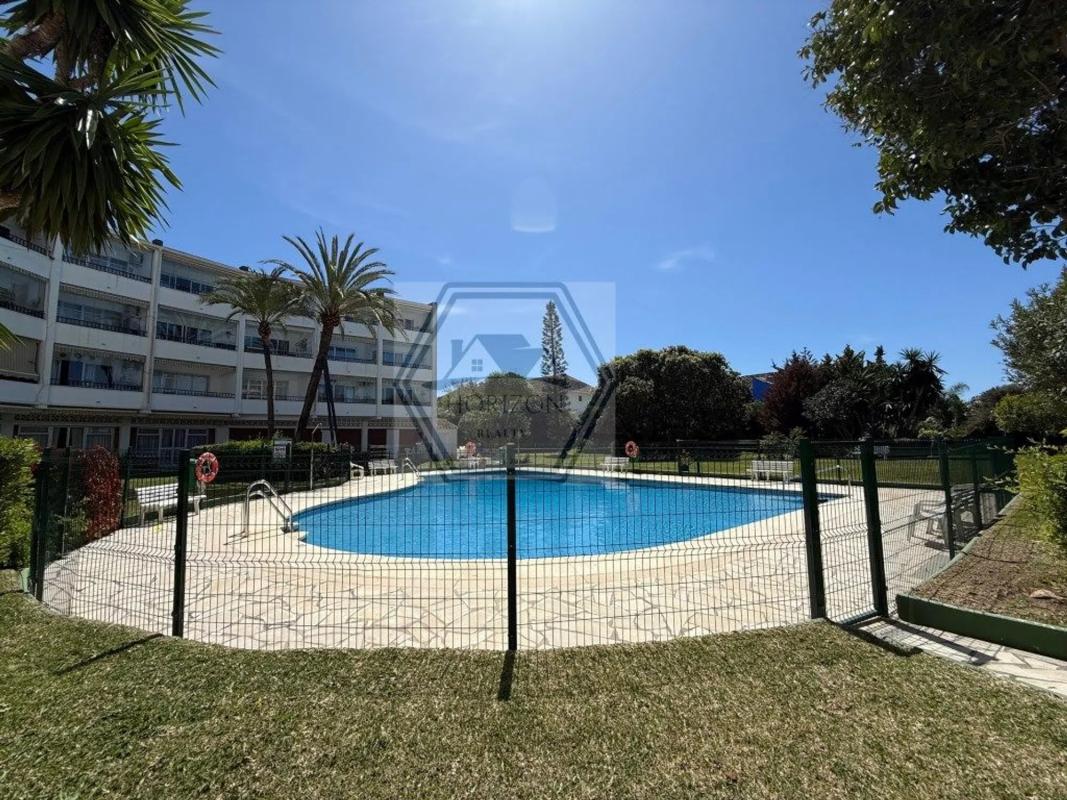 Sprzedaż mieszkania w Avenida Cartagena, Marbella
photo 1