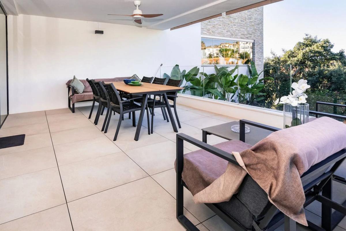 Sprzedaż mieszkania w Barrio Cabopino-Artola, Marbella
photo 1