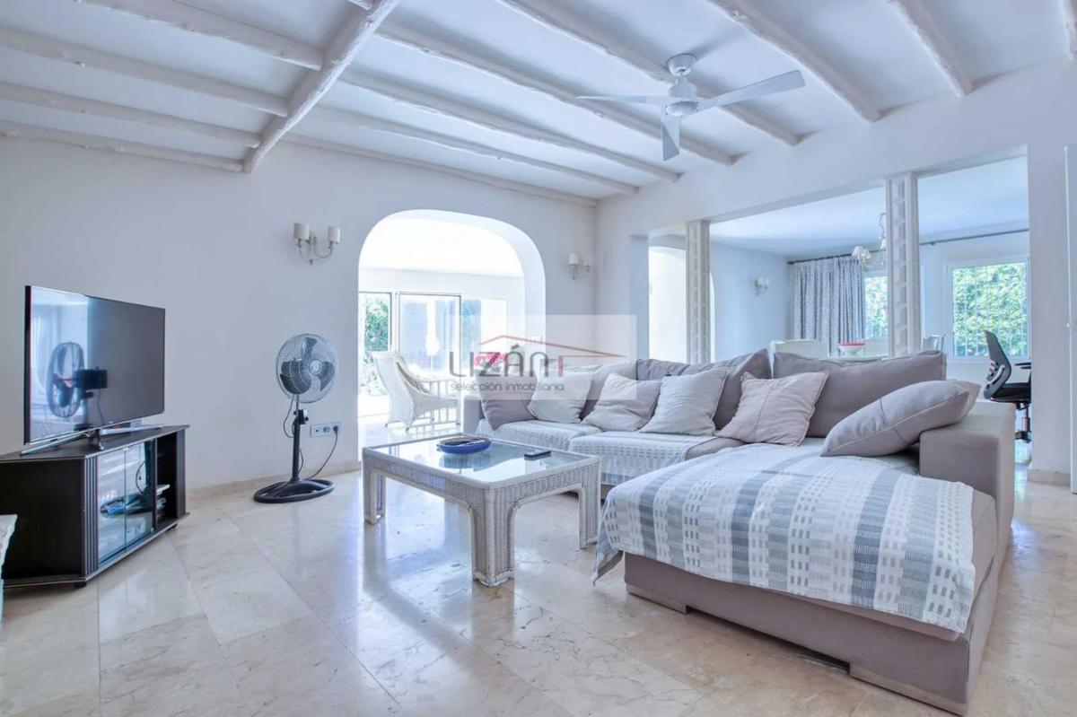 Sprzedaż niezależnego domku jednorodzinnego w Barrio Santa María, Marbella photo 1