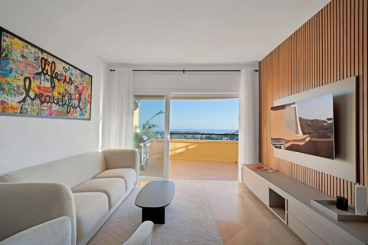Sprzedaż mieszkania w Avenida de las Cumbres, 9 a, Marbella
photo 1