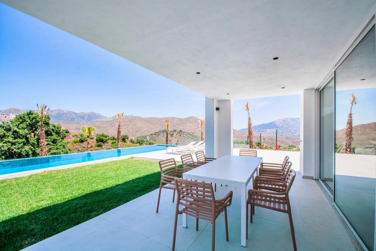 Sprzedaż niezależnego domku jednorodzinnego w Barrio Santa María, Marbella photo 3