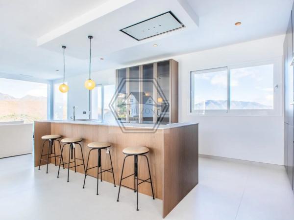 Independent chalet for sale in Avenida la Reserva de Marbella, 2, Marbella
 photo 4