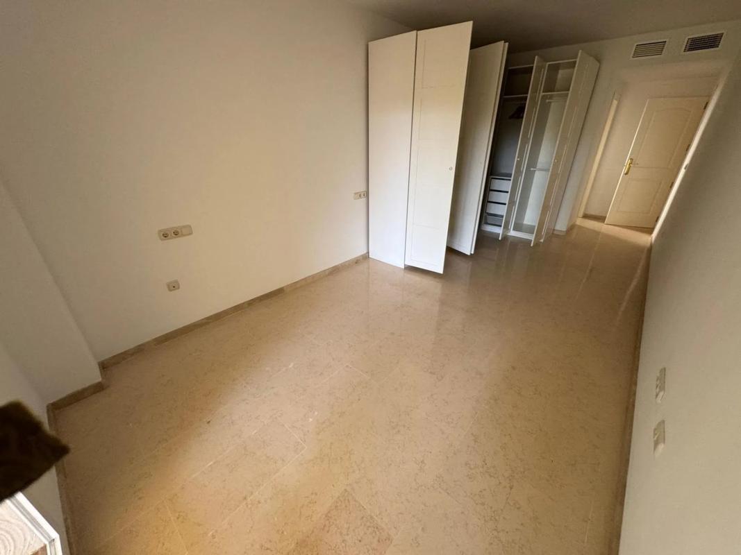 Продажа квартиры на Calle Laurel s/n, Марбелла
photo 1