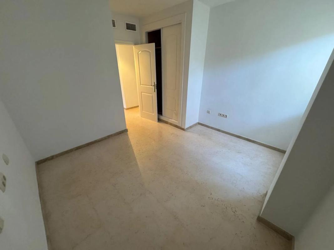 Продажа квартиры на Calle Laurel s/n, Марбелла
photo 2